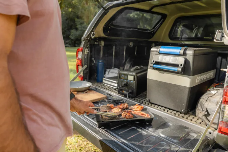 Roam Swift Sear 240V BBQ